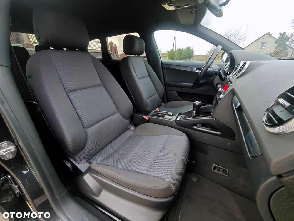 Audi A3 Sportback 1.2 TFSI Attraction - 31