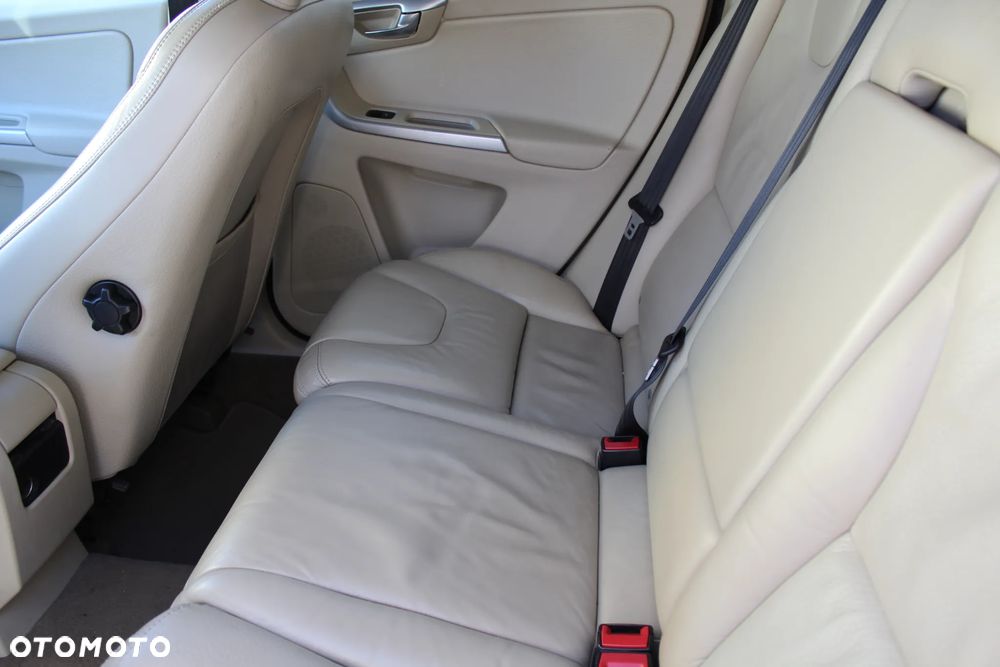 Volvo XC 60 - 13