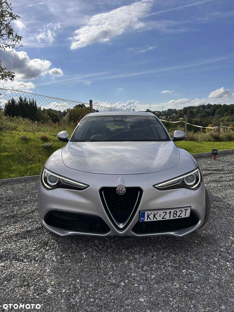 Alfa Romeo Stelvio - 3