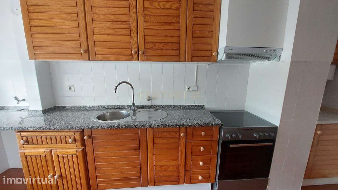 Luminoso T2 em São Miguel das Encostas, Carcavelos – Pronto a habitar. - Grande imagem: 3/13