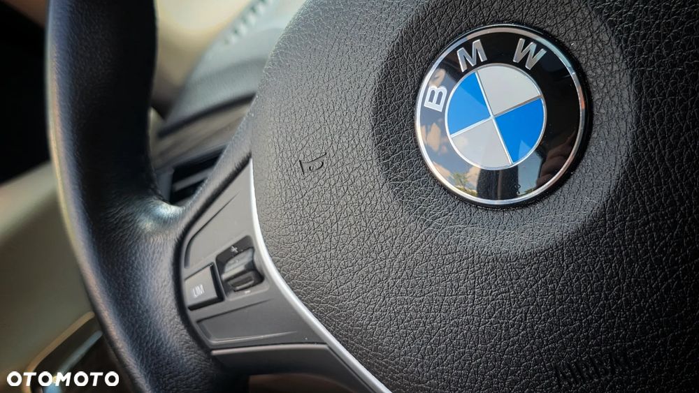 BMW Seria 1 - 27