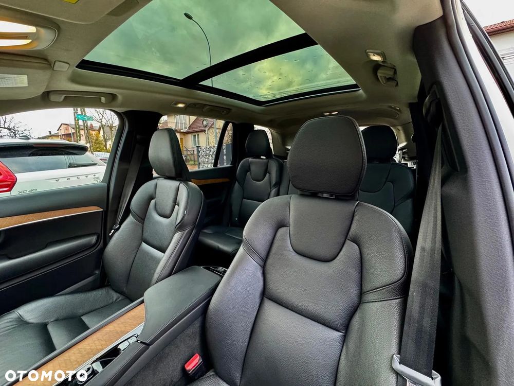 Volvo XC 90 - 15