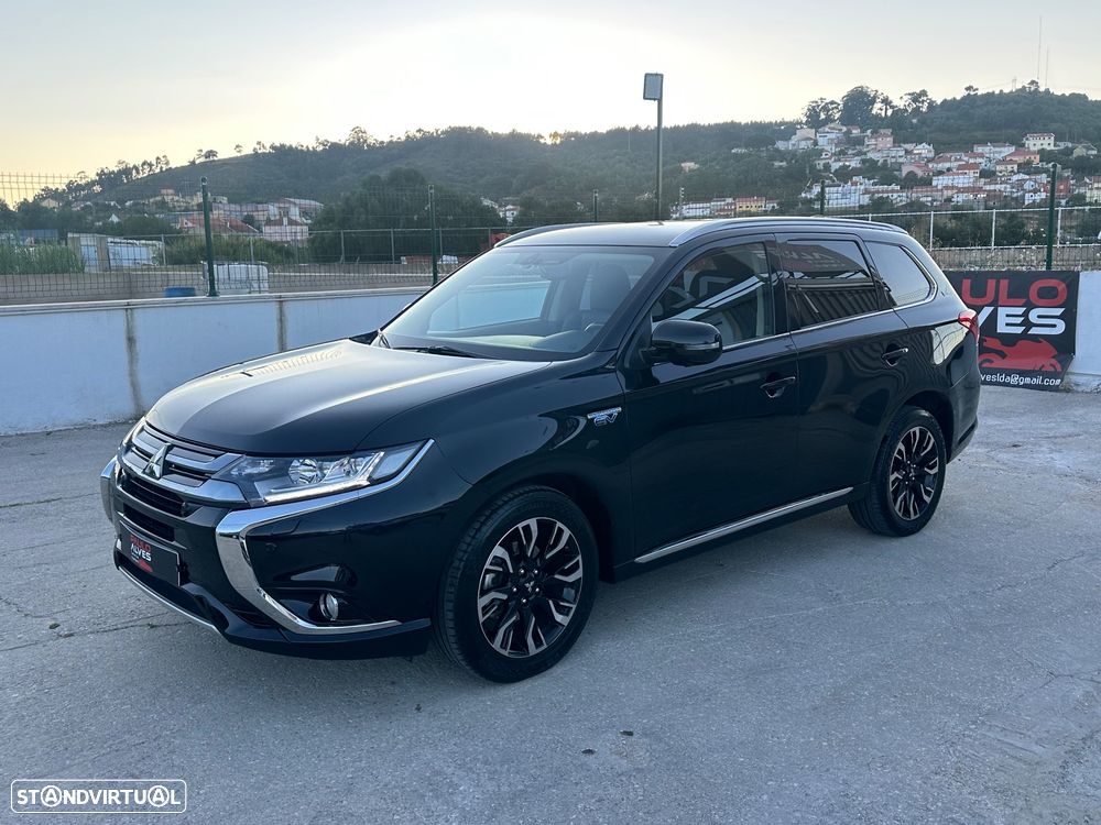 Mitsubishi Outlander 2.0 Intense Navi - 39