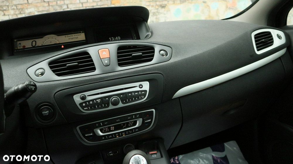 Renault Scenic 1.6 16V 110 LIMITED - 39