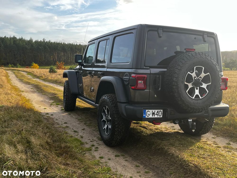 Jeep Wrangler - 8