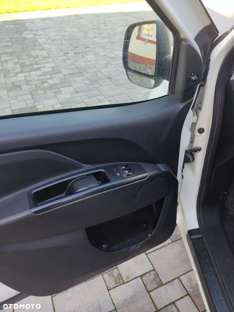 Fiat Doblo - 22
