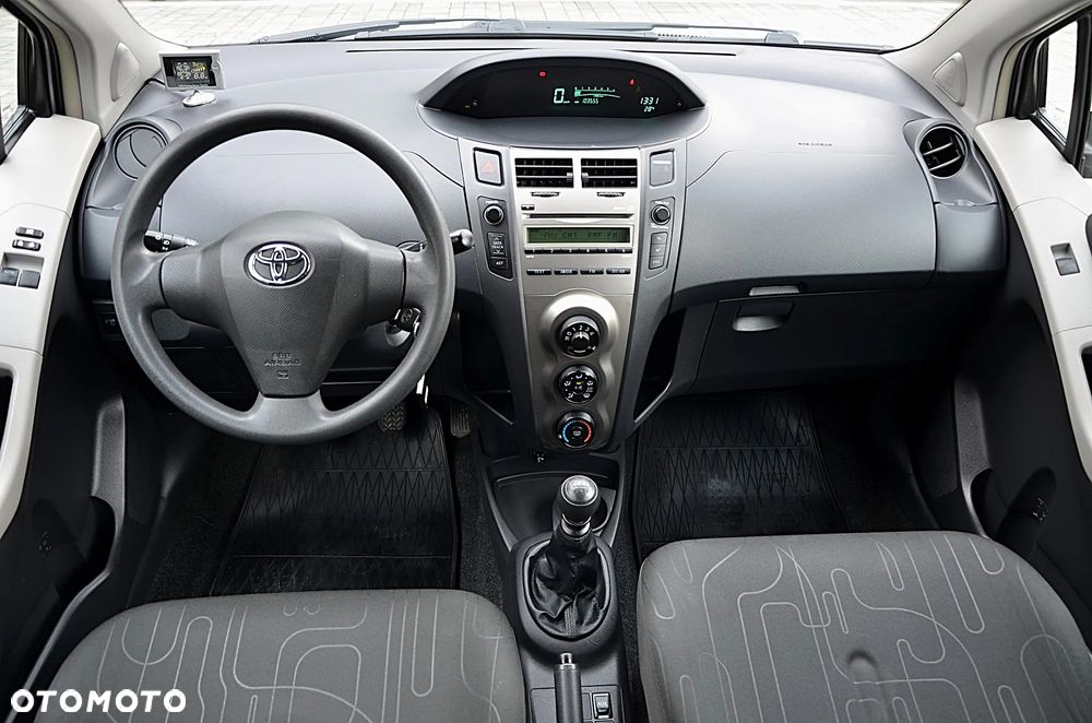 Toyota Yaris 1.33 Sol - 14