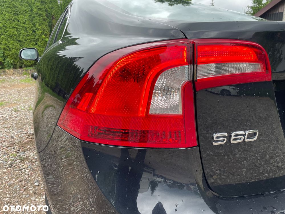 Volvo S60 D3 Summum - 9
