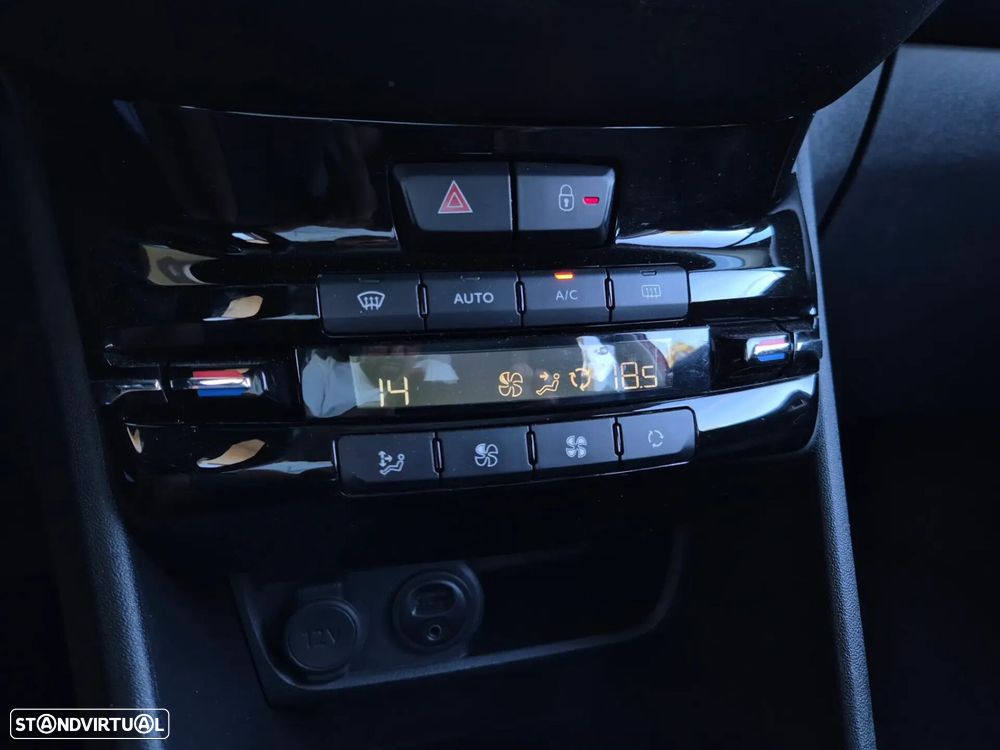 Peugeot 2008 - 28
