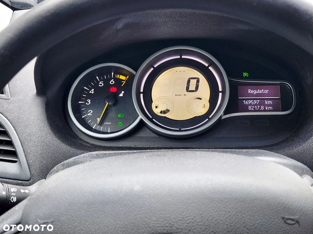 Renault Megane Grandtour 1.6 16V 110 Dynamique - 21