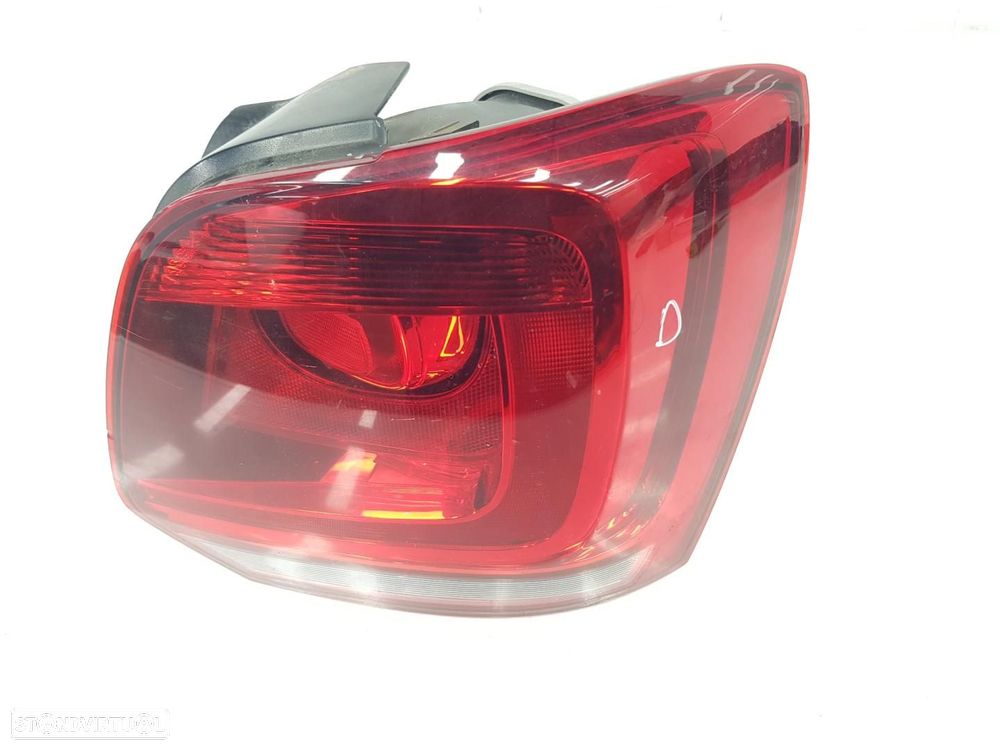 FAROLIM TRASEIRO DIREITO VOLKSWAGEN POLO V 6R1 - 1
