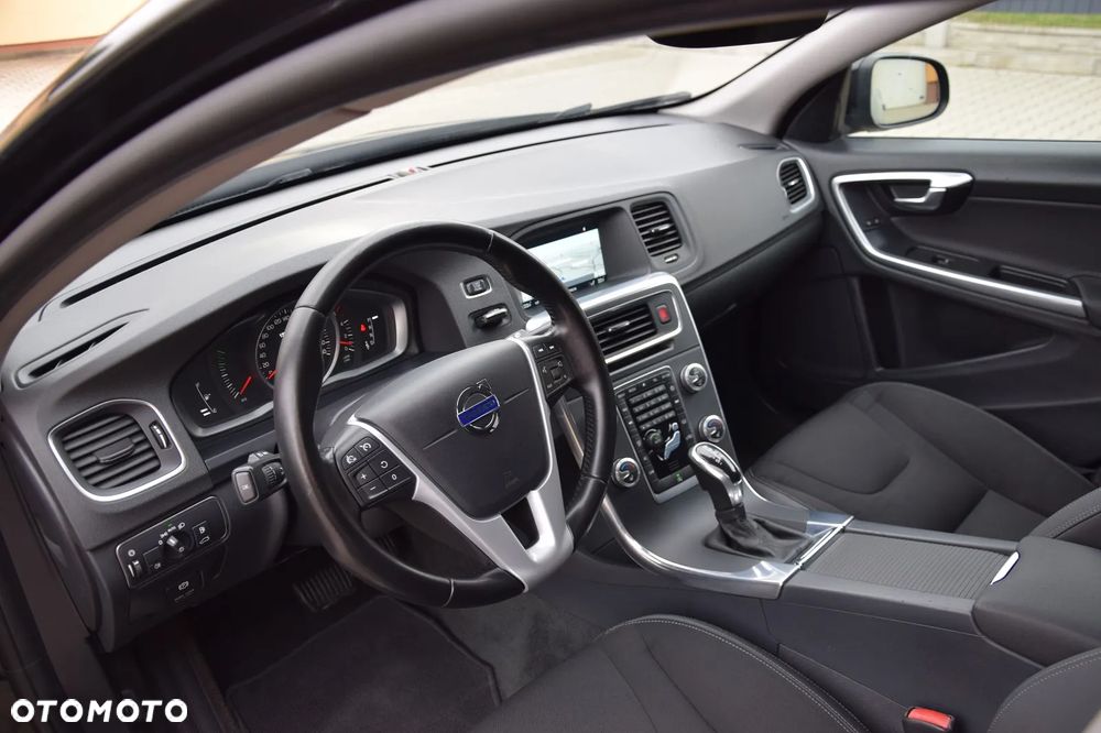 Volvo V60 - 16