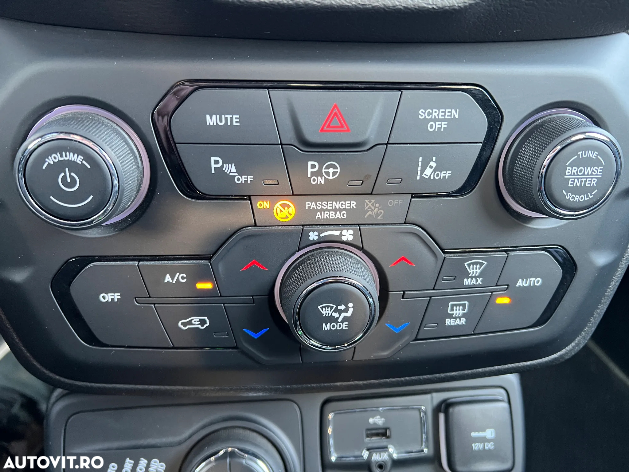 Jeep Renegade - 21