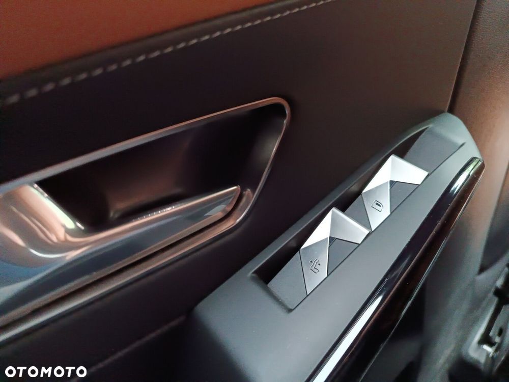 DS Automobiles DS 7 Crossback - 24