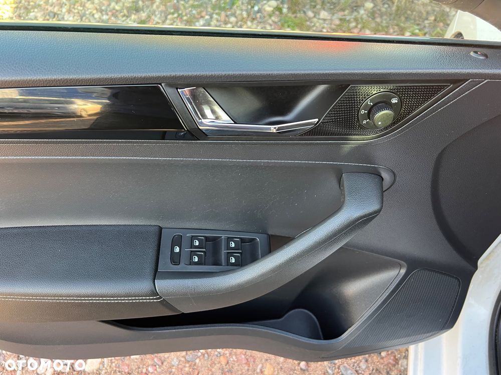 Skoda RAPID 1.0 TSI Cool Edition - 22