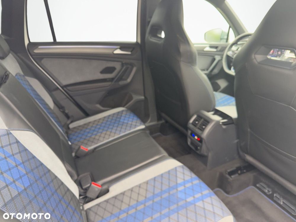 Volkswagen Tiguan - 17