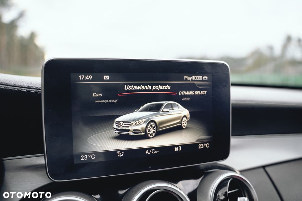 Mercedes-Benz Klasa C 400 4-Matic 7G-TRONIC - 17