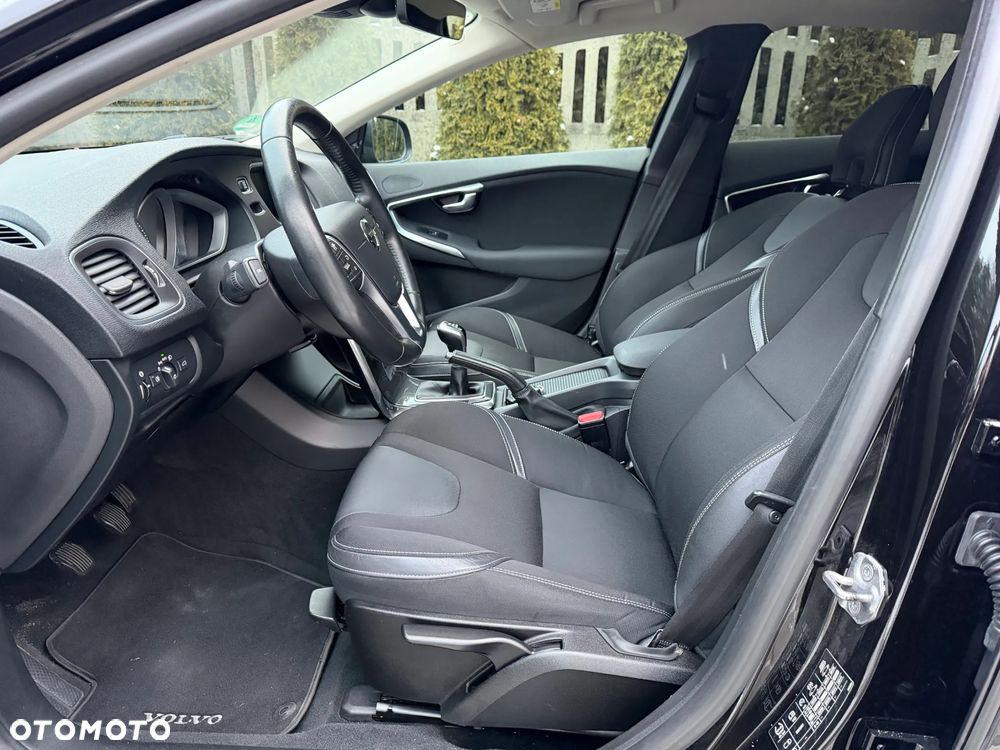 Volvo V40 D3 Drive-E Ocean Race - 20