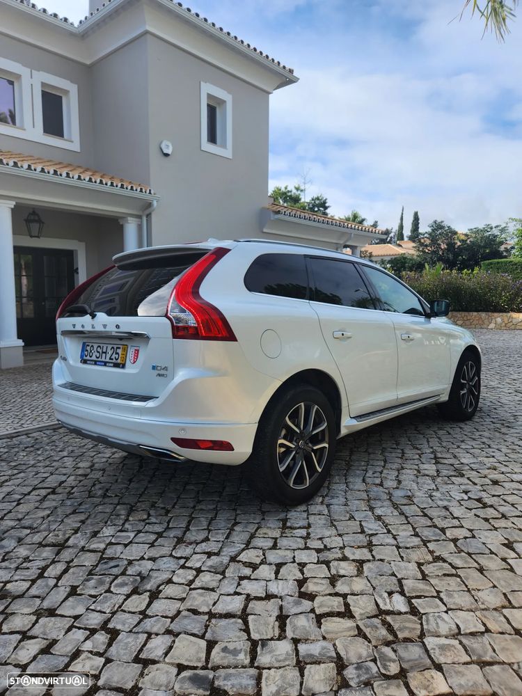 Volvo XC 60 2.4 D4 Dynamic Edition AWD Geartronic - 4