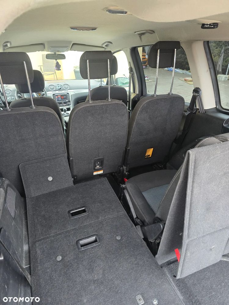 Ford Galaxy 2.0 TDCi Ghia - 8