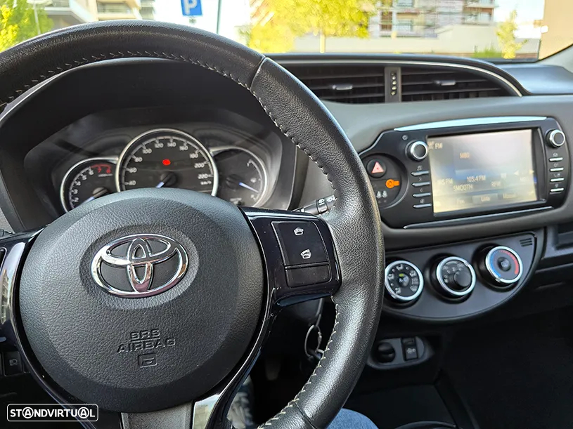 Toyota Yaris 1.0 VVT-i Comfort +PS Style +P.Techno - 18