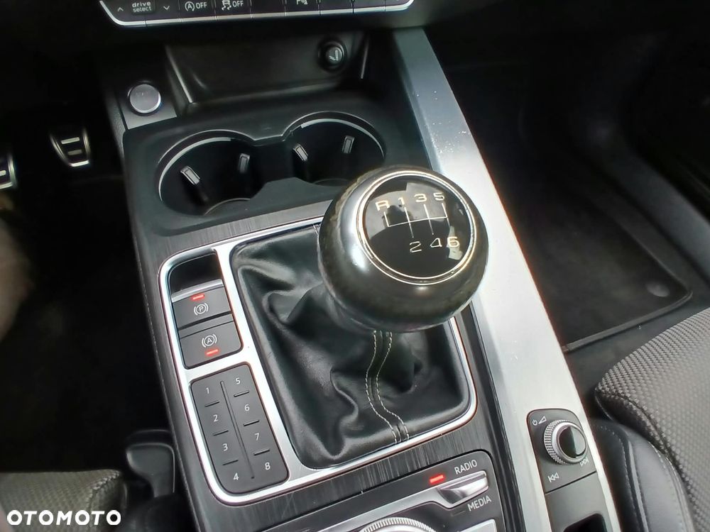 Audi A4 Avant 2.0 TDI DPF clean diesel S line Sportpaket - 39