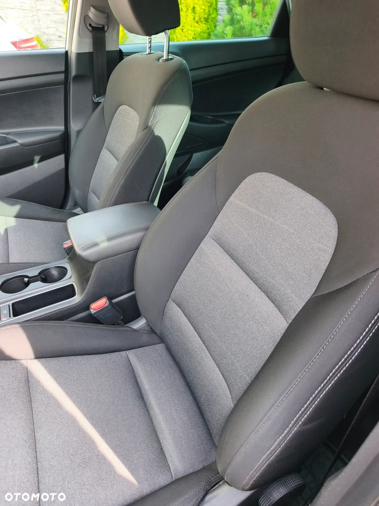 Hyundai Tucson 1.6 GDI BlueDrive Design 2WD - 17