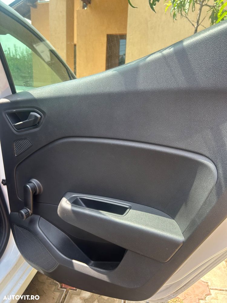 Renault Clio - 10