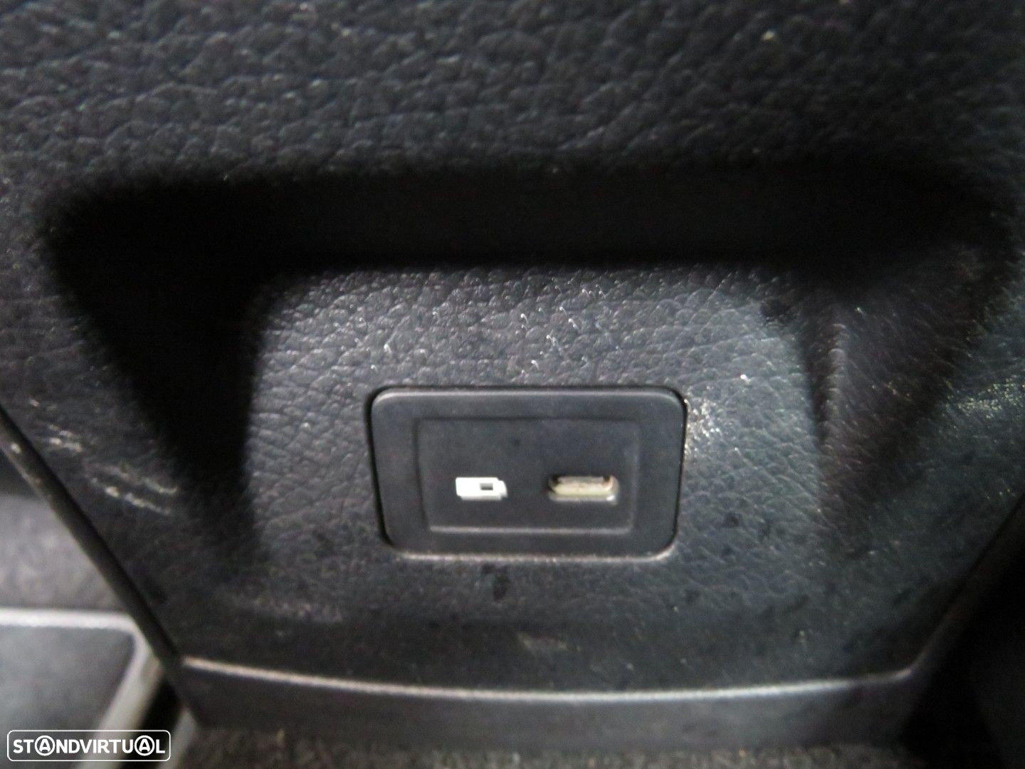 Mercedes-Benz CLA 180 d Shooting Brake Style Plus - 21