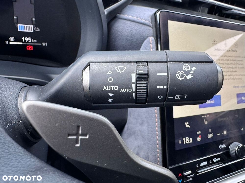 Lexus LBX 1.5 Hybrid Cool - 29