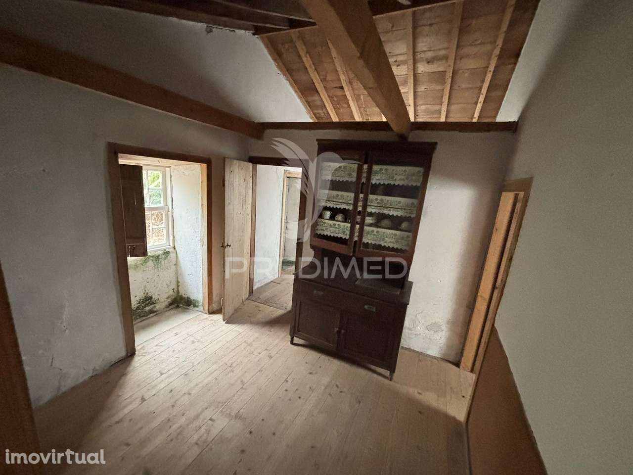 Moradia, para reconstrução, na Candelária, Madalena - Grande imagem: 3/35