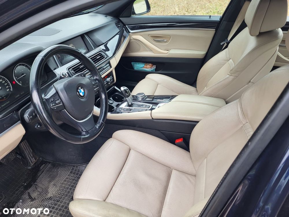 BMW Seria 5 520d Luxury Line - 13