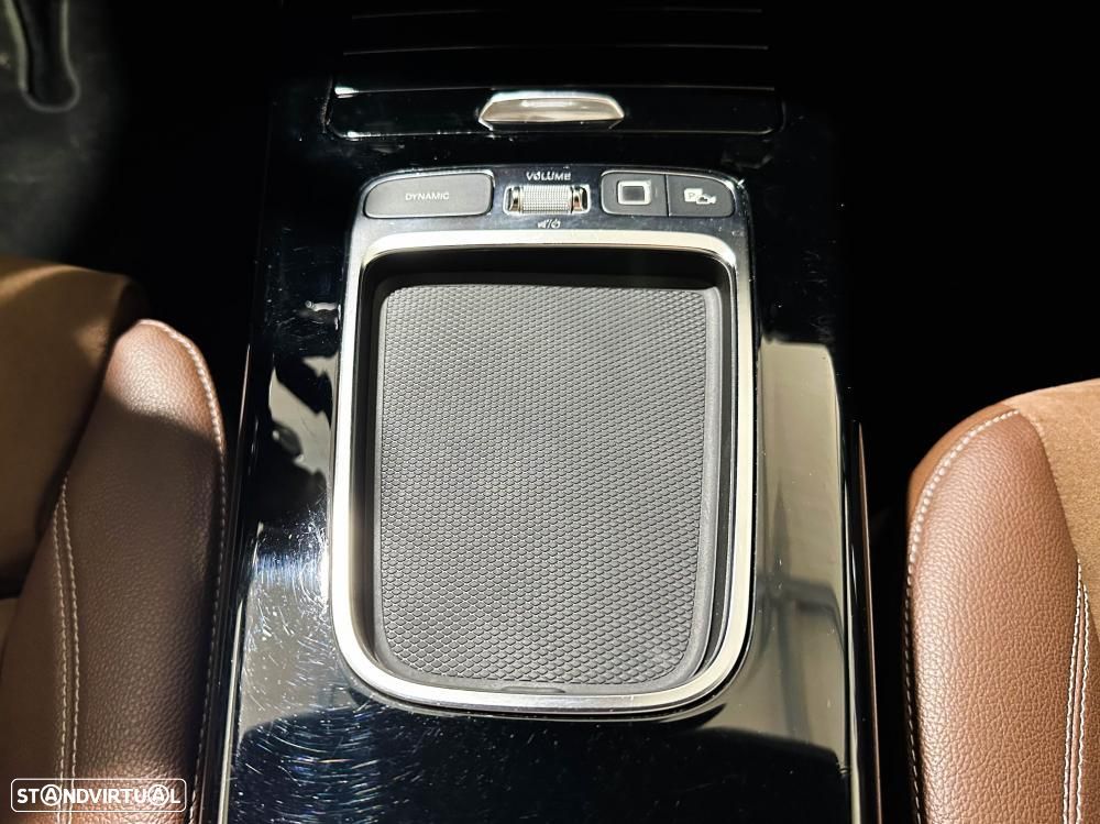 Mercedes-Benz CLA 200 7G-DCT AMG Line Advanced Plus — fotografia 36