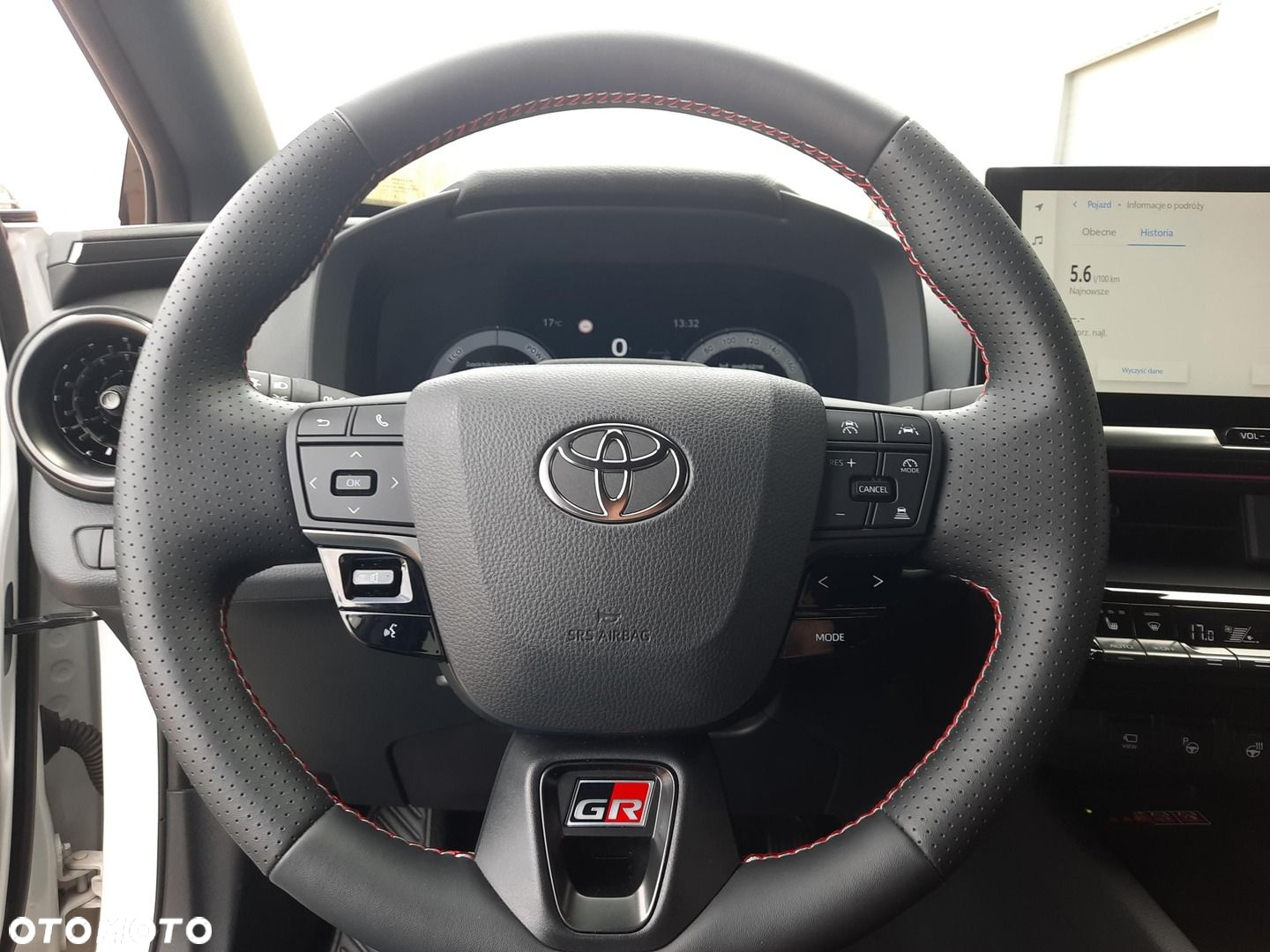 Toyota C-HR - 16