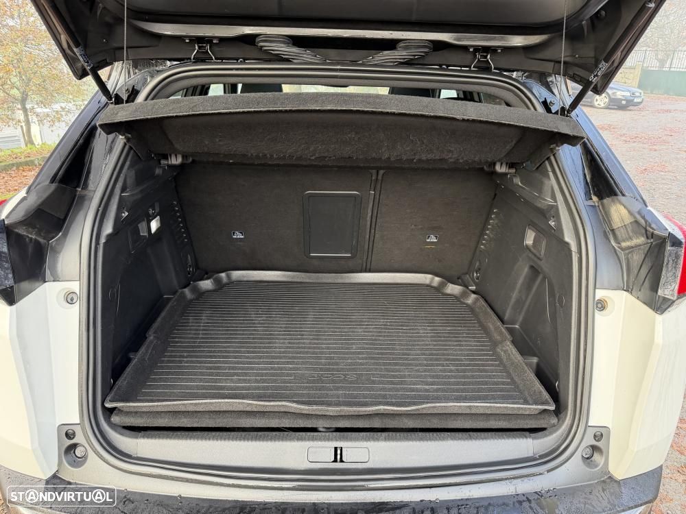 Peugeot 3008 1.6 BlueHDi GT Line EAT6 - 32