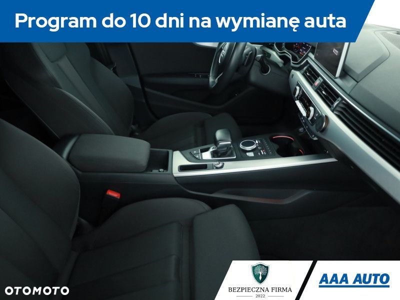 Audi A4 Limousine - 9