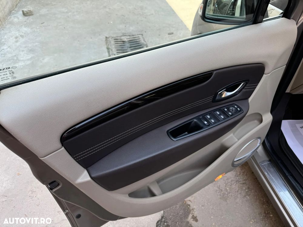 Renault Grand Scenic - 7