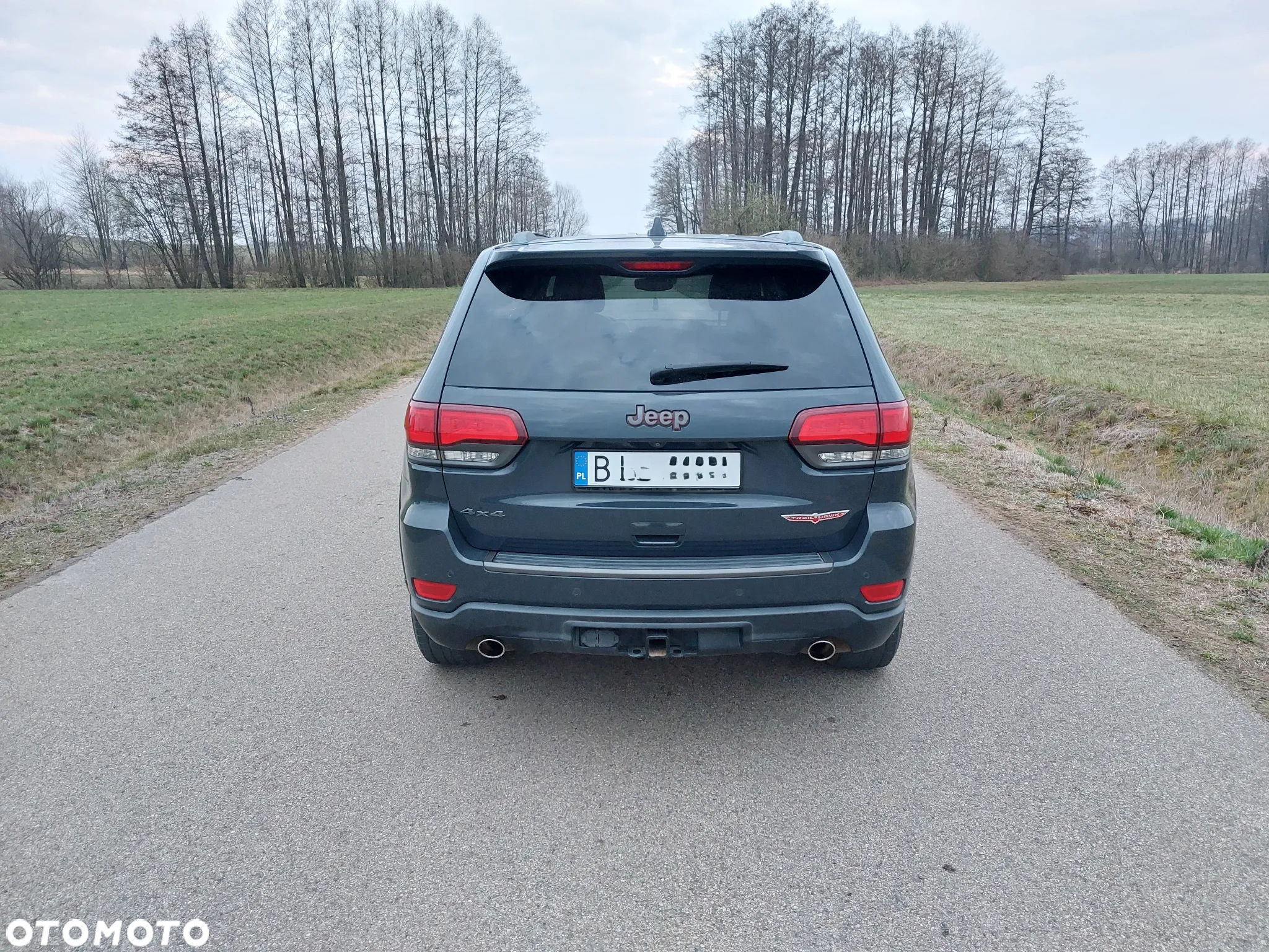 Jeep Grand Cherokee 5.7 V8 HEMI Overland Summit - 36