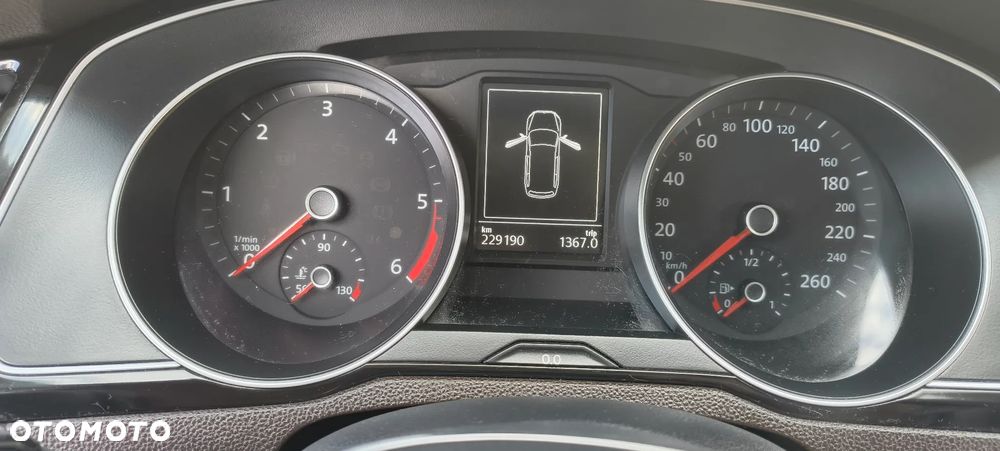 Volkswagen Passat 1.6 TDI BMT Comfortline - 6