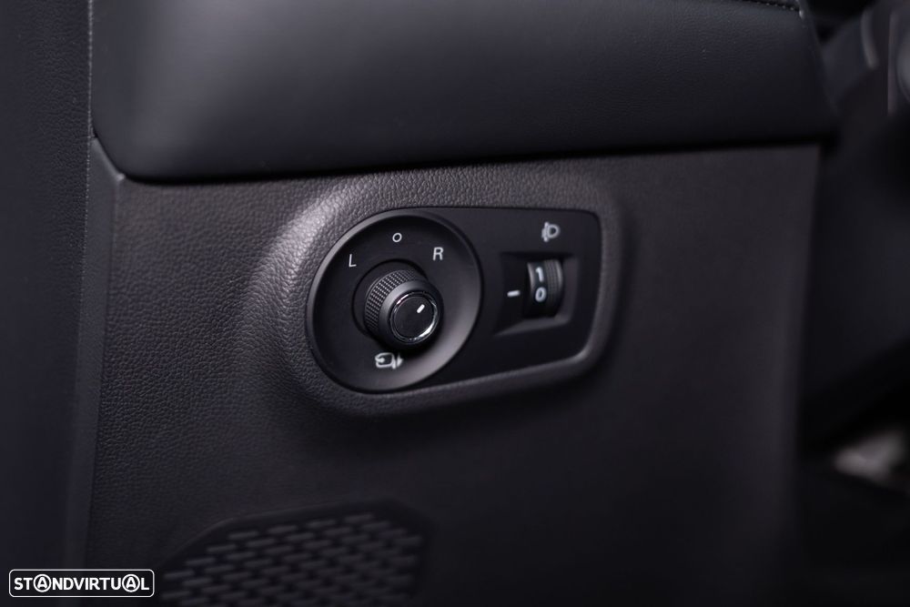 MG ZS EV 72.6 kWh Luxury - 36