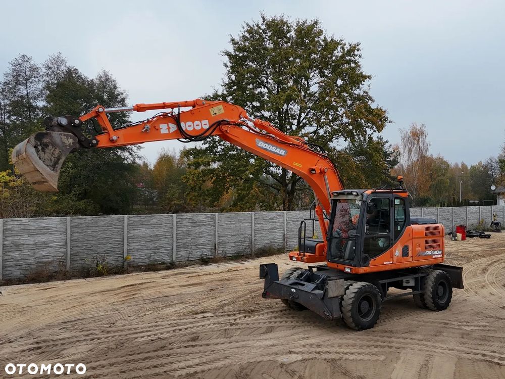 Doosan DX140W-3 - 32