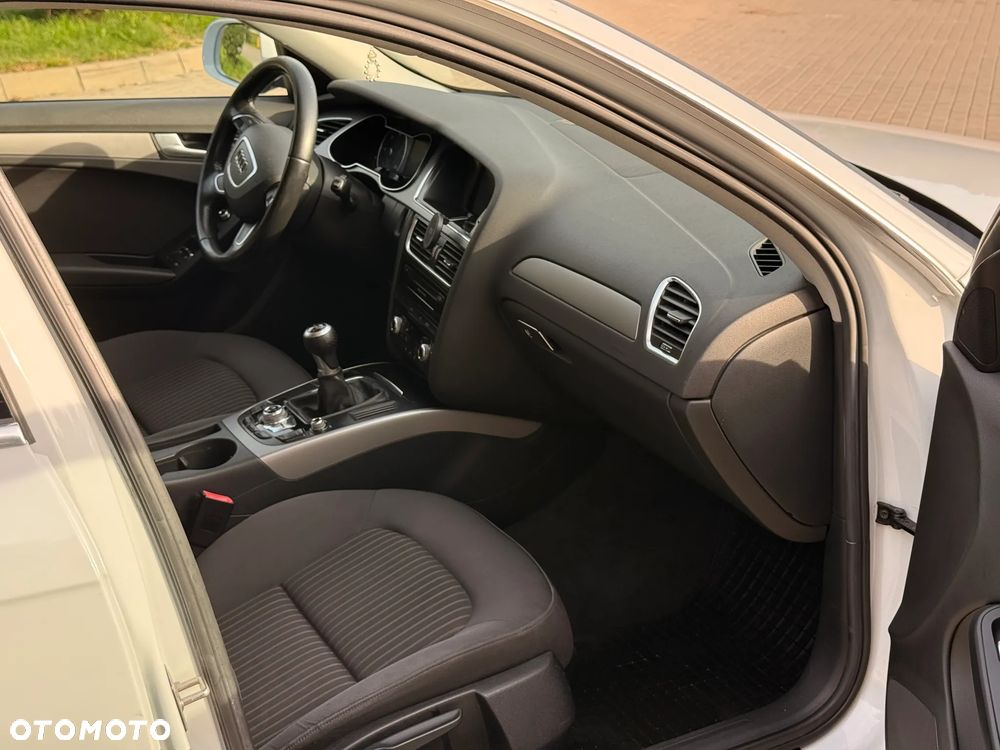 Audi A4 Avant 2.0 TDI - 9