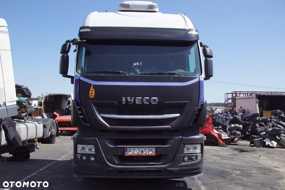Pojazd na części - Iveco Stralis NP 460 11.1 F3HFE601A 12TX1810TO IC194 2018R Silnik Skrzynia Drzwi Maska Błotnik Nadkole Lampa Lusterko Klamka Szyba Siodło Kabina Deska Kokpit Sterownik Moduł Czujnik Licznik Panel Kierownica - 2