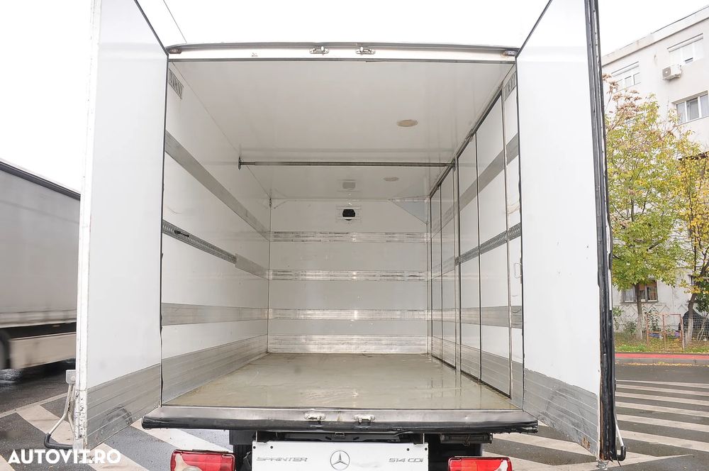 Mercedes-Benz Sprinter - 5
