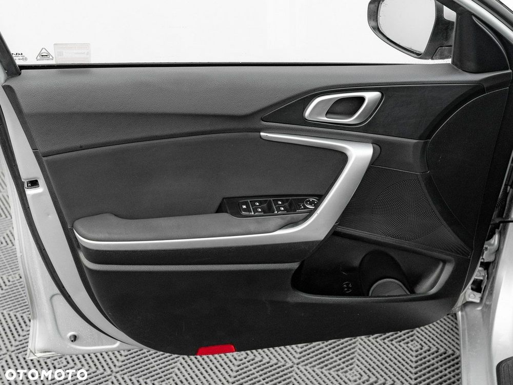 Kia Ceed 1.5 T-GDI M - 13