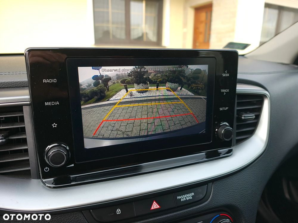 Kia Ceed 1.5 T-GDI M - 12
