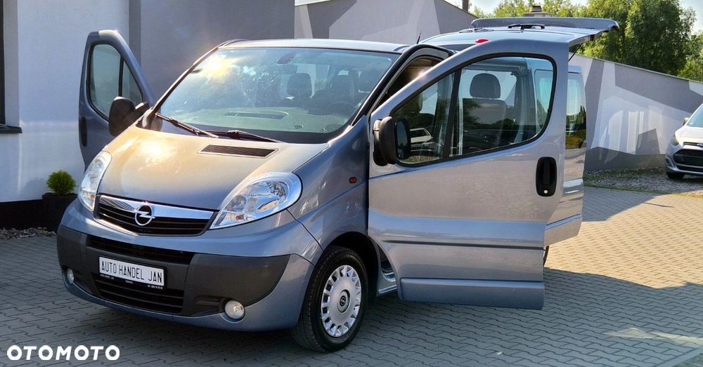 Opel Vivaro - 18