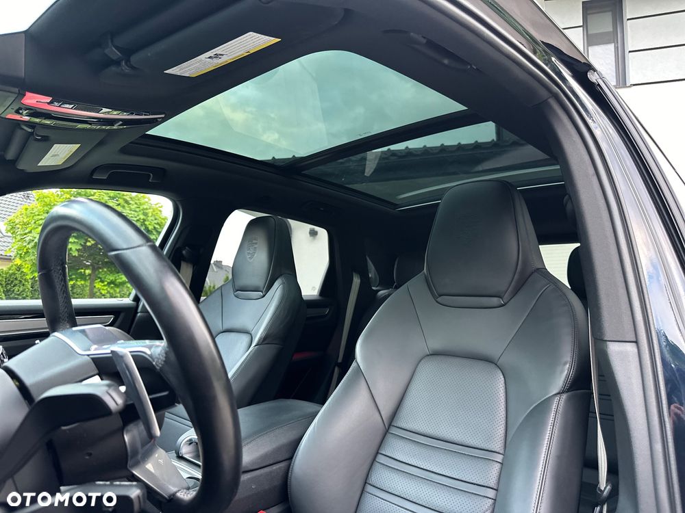 Porsche Cayenne S Platinum Edition - 33