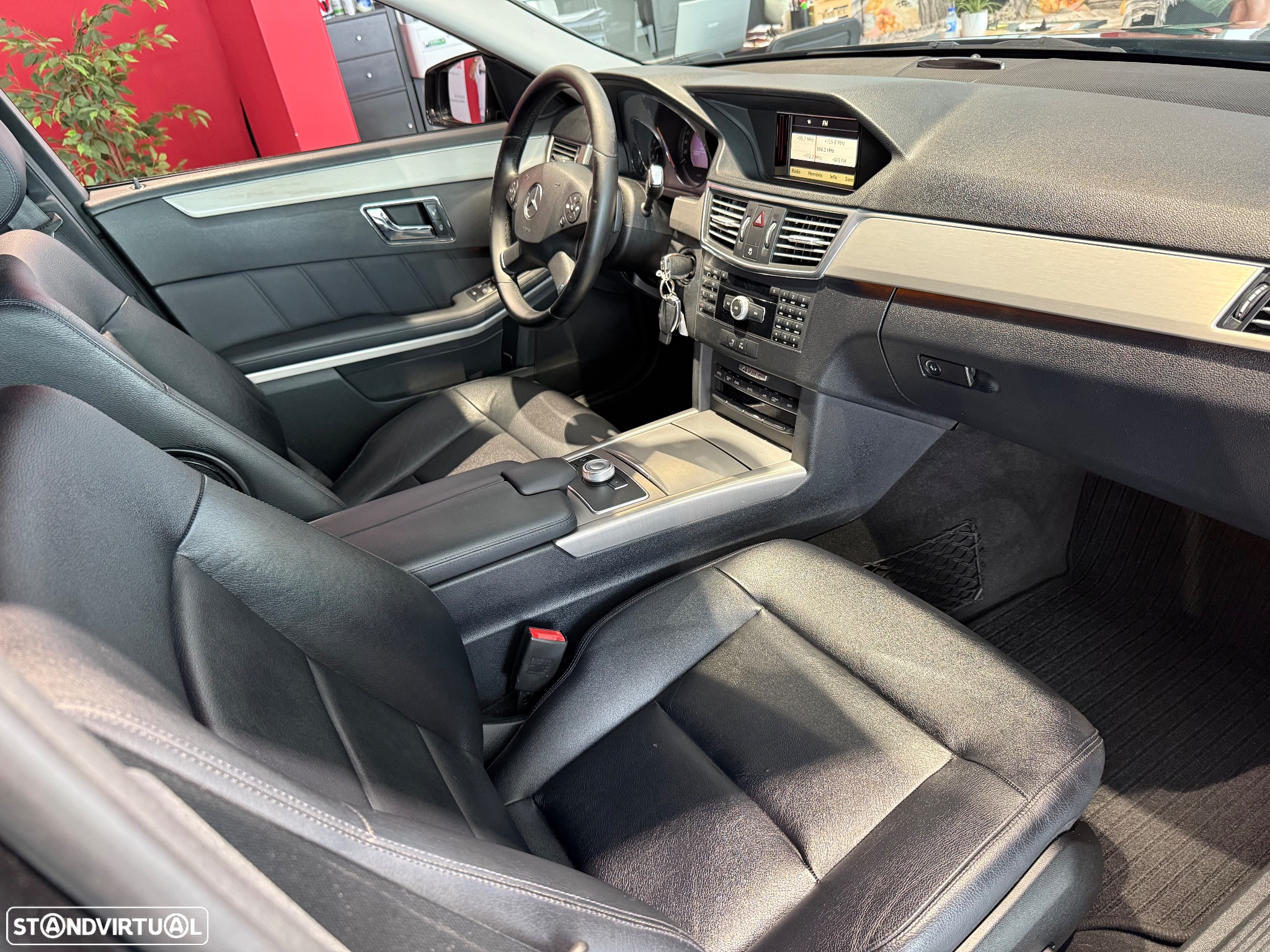 Mercedes-Benz E 350 CDi Avantgarde 4-Matic BlueEfficiency - 12