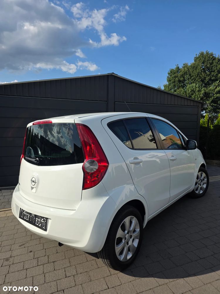 Opel Agila 1.0 - 3